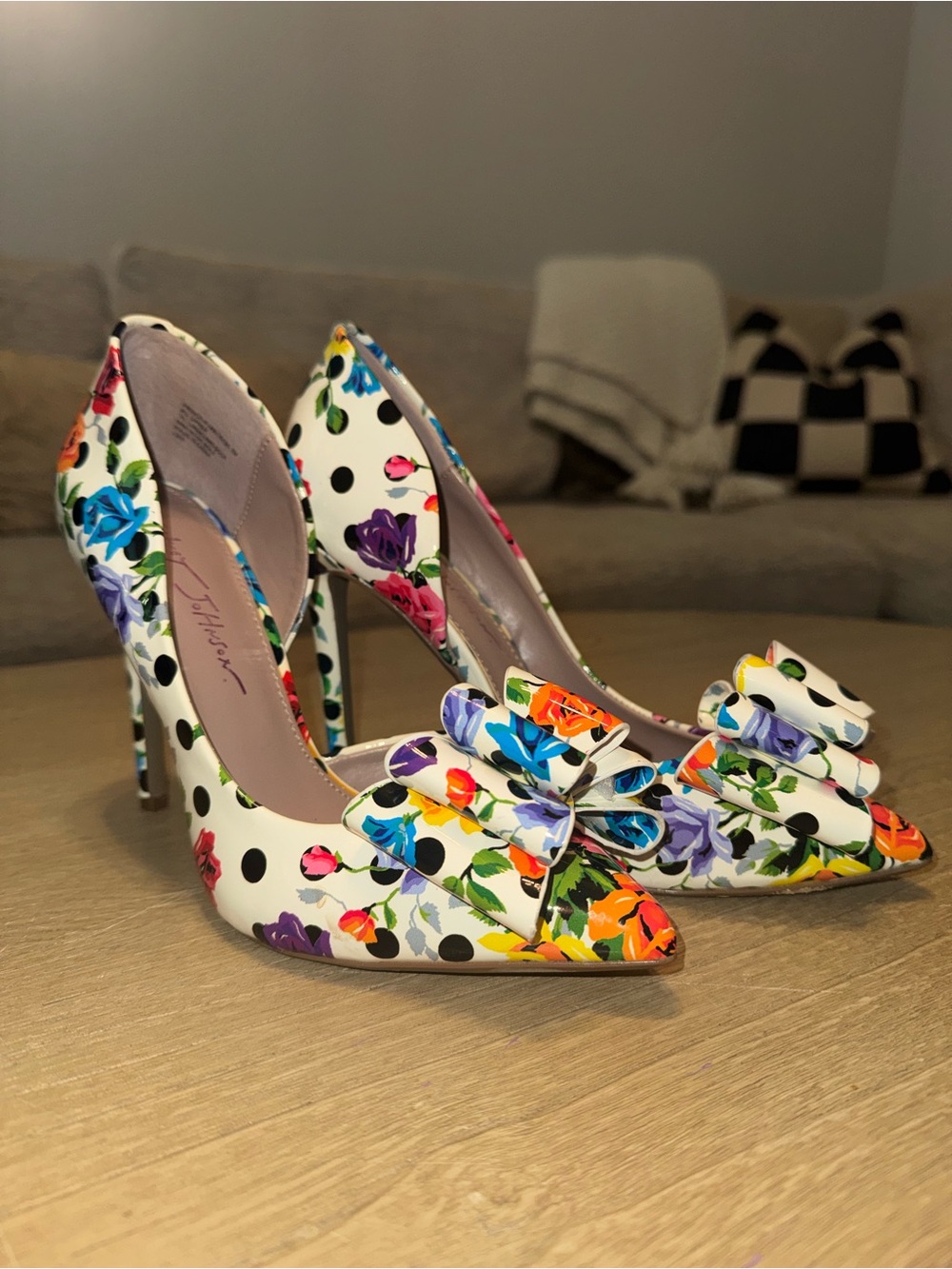 Betsey Johnson White Floral Polka Dot Pointed-Toe Pumps with Bow